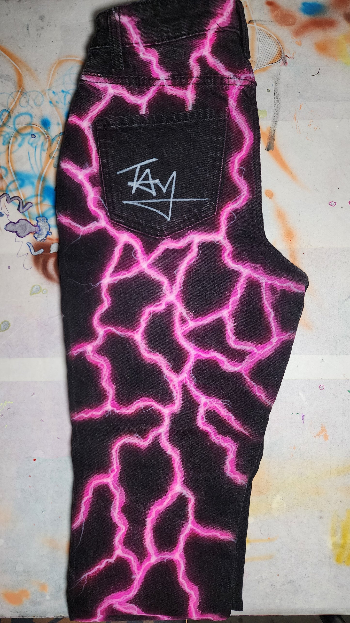 Airbrushed Lightning Jeans size 6